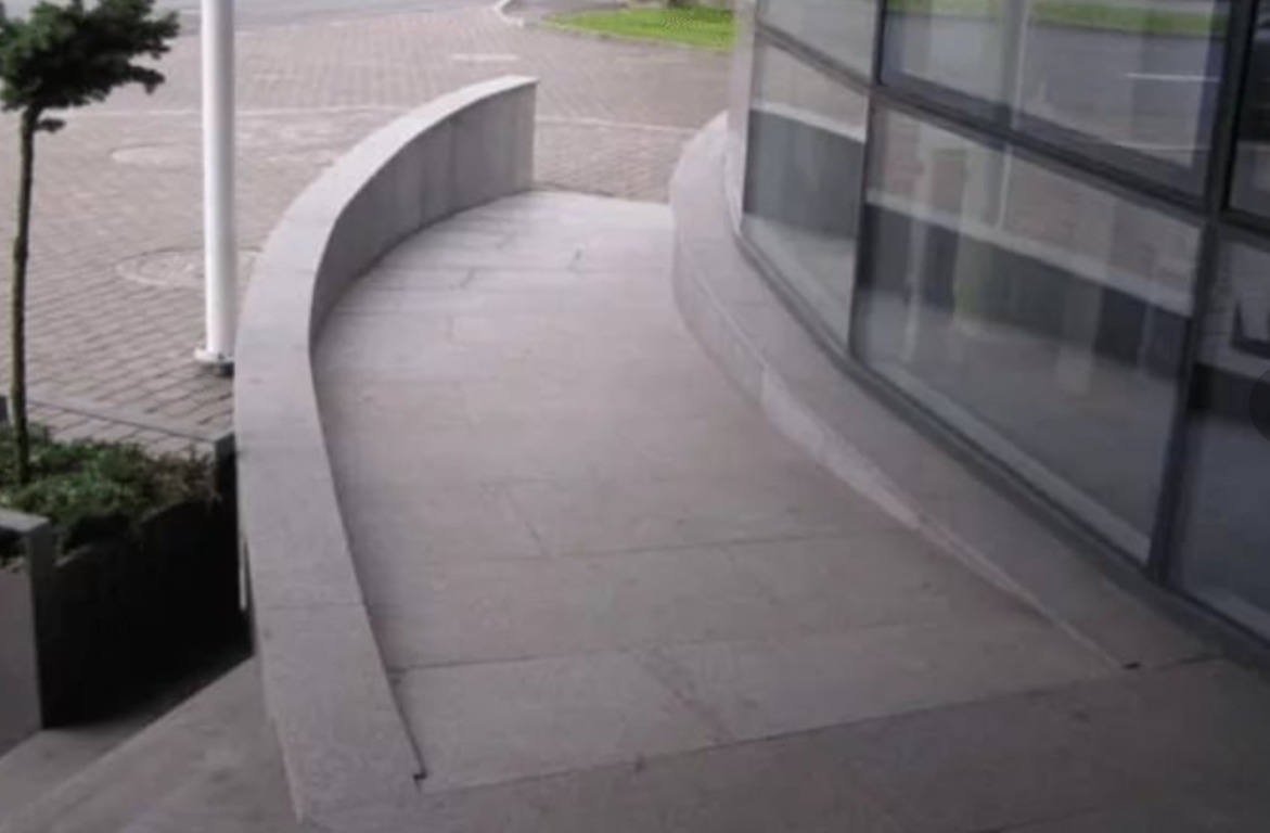 каменный пандус